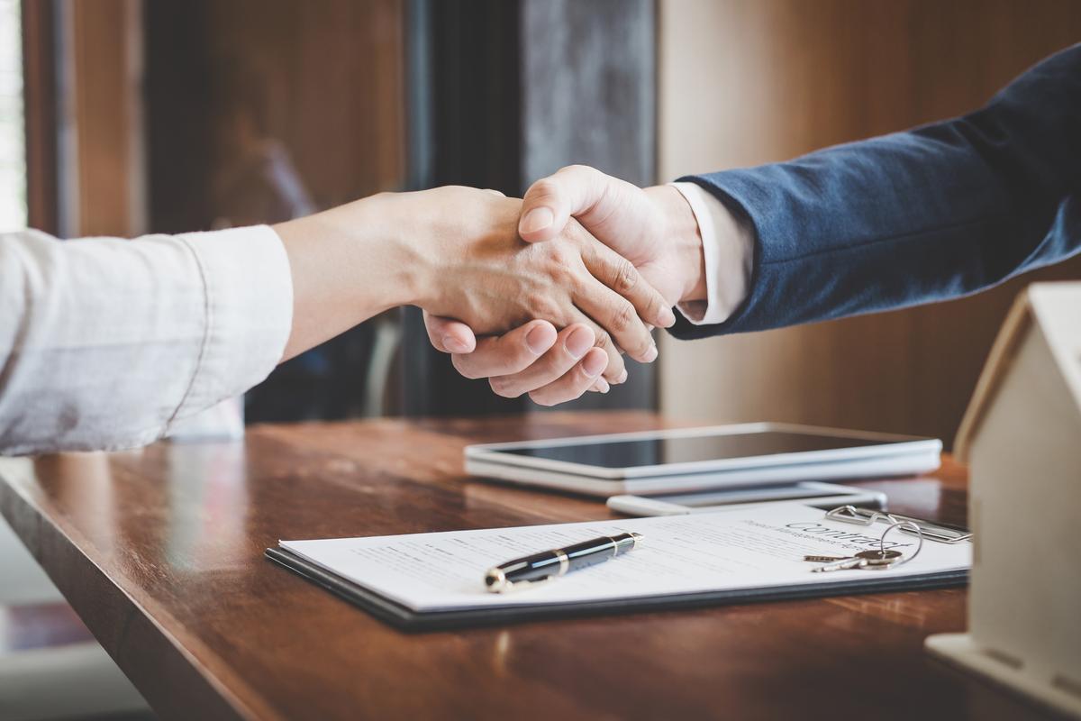 Understanding contracts in a business context